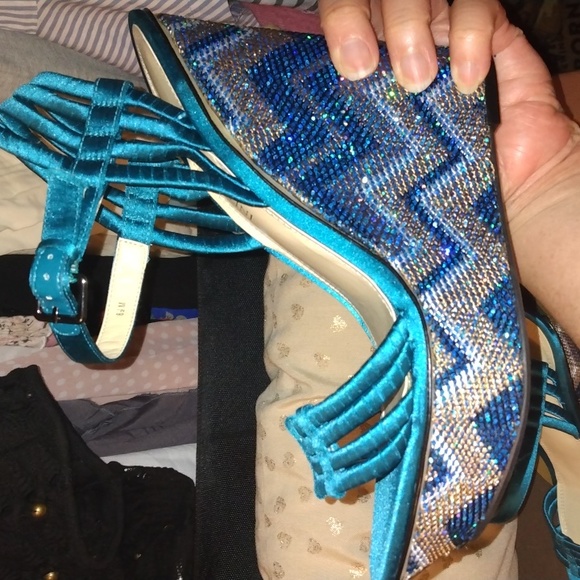 Enzo Angiolini women's vibrant blue wedge sz 8 1/2 New - Picture 10 of 17